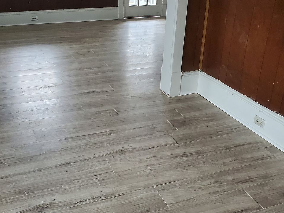 1st image of 32168 Broad St #4