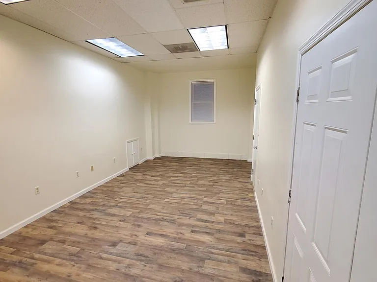 209 1st Ave #1 — Photo 12