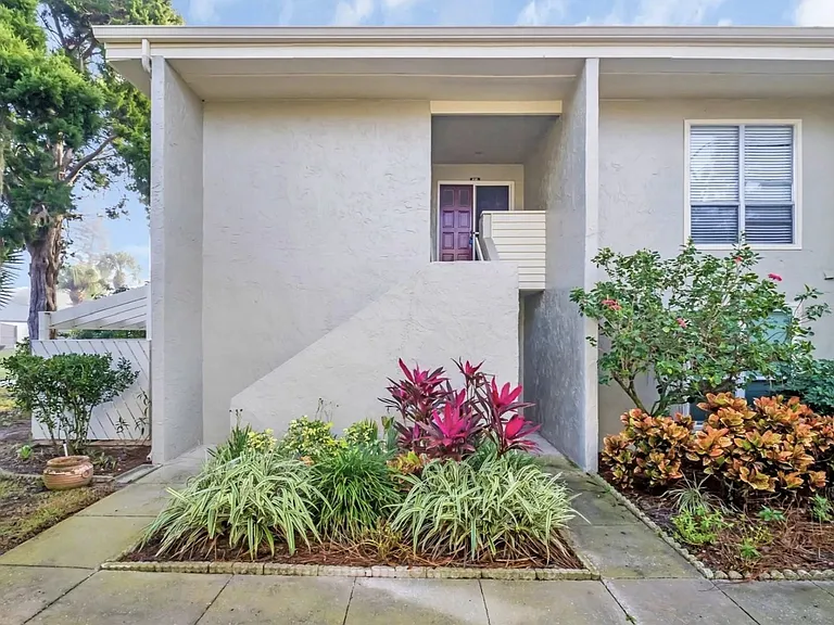 Windrush Bay Dr — Photo 28
