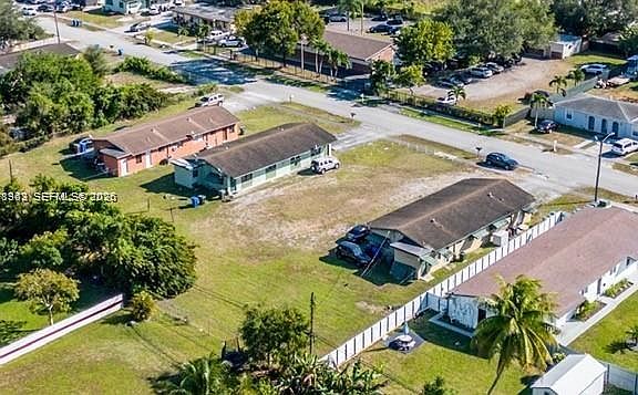 3rd image of 5649 SW 27th St