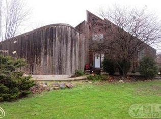77280 Coon Creek Rd, Armada, MI 48005