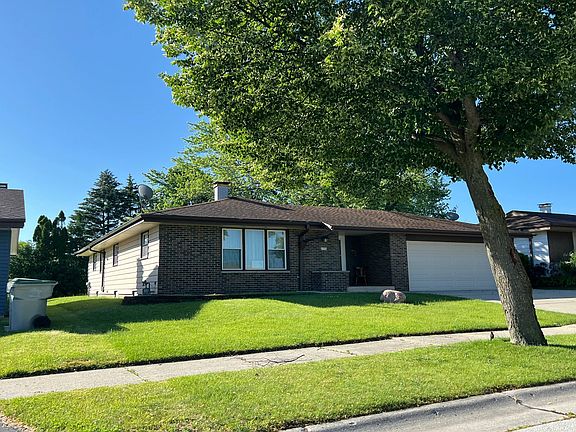3rd image of 9350 N Joyce Ave