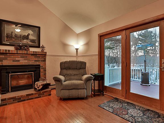 Cozy with a view Family Room