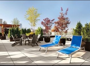 214 N 11th St APT 3M, Brooklyn, NY 11211