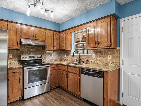5th image of 7201 Pecan Terrace Dr