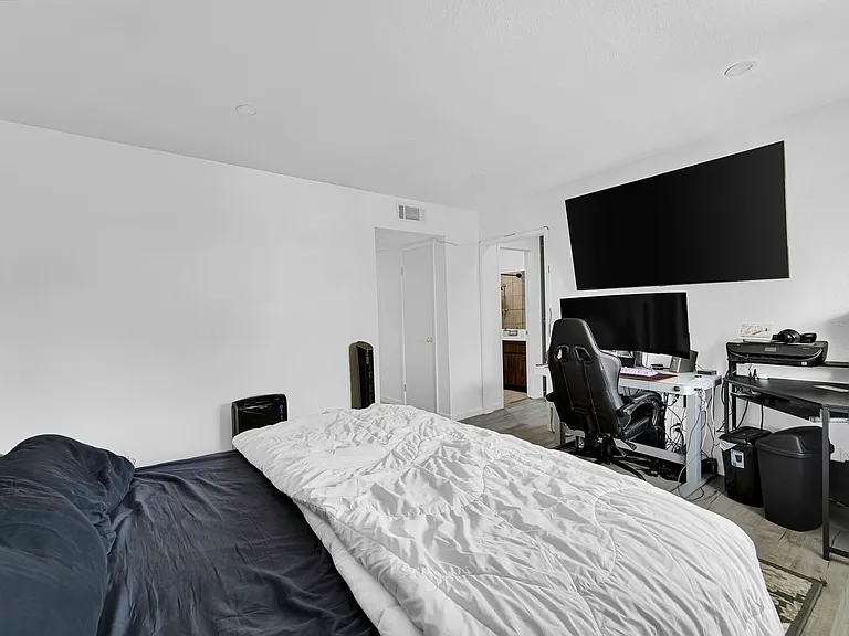 1256 Patricia Ave #15 — Photo 14