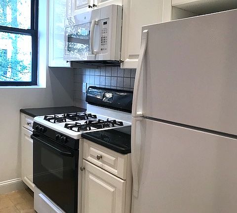 5th image of 170 E 91st St APT 2E