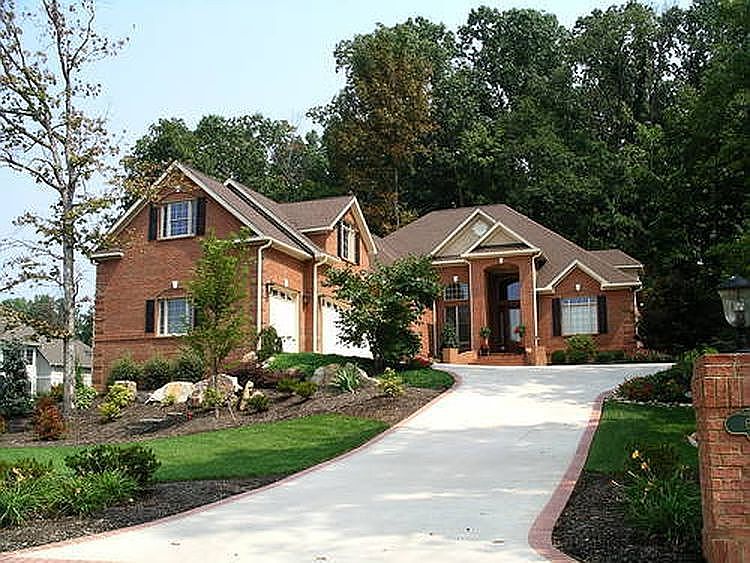 1st image of 600 Sandpiper Dr