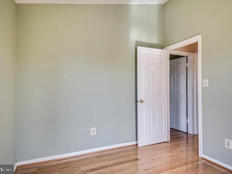 4216 Fox Lake Dr — Photo 19
