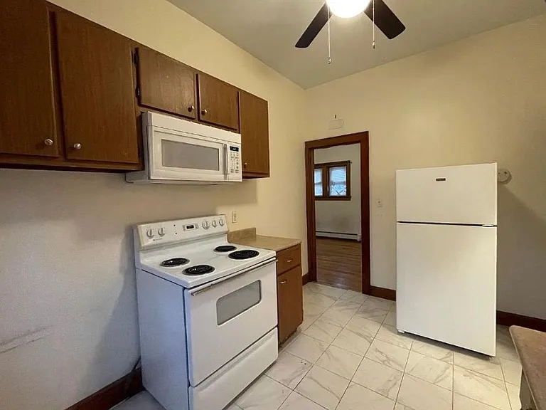 1 Washington Ave #4 — Photo 2