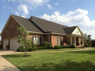 7610 Ashleywood Dr, Louisville, KY 40241