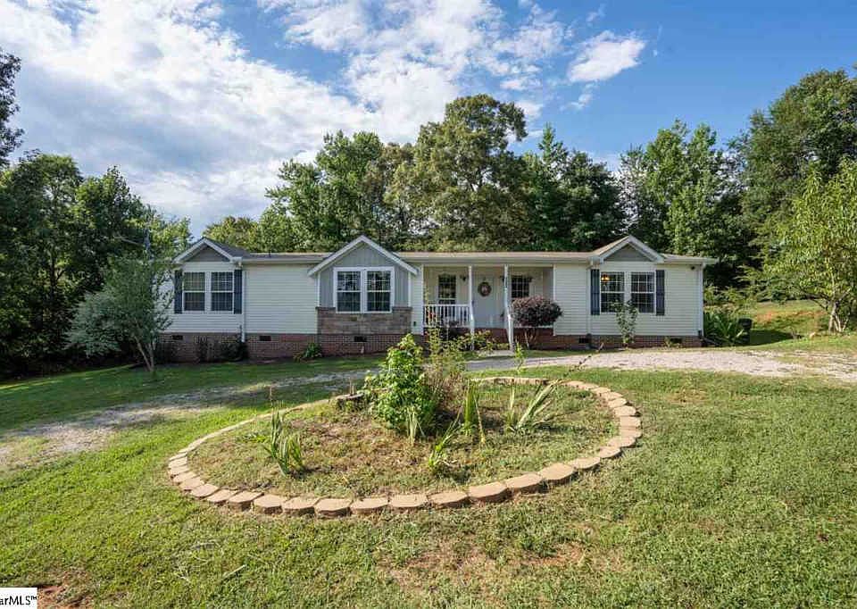 1st image of 132 Woodcliff Dr