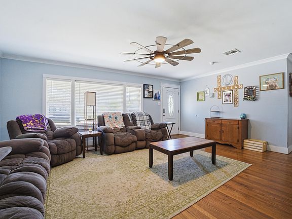 5th image of 4022 Auburn St