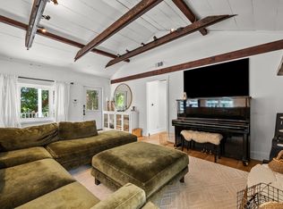 7214 Sycamore Trl, Los Angeles, CA 90068