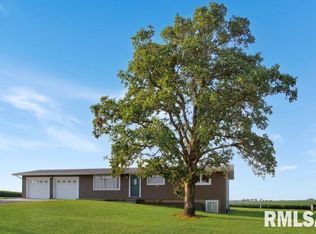 4217 W Streitmatter Rd, Edelstein, IL 61526