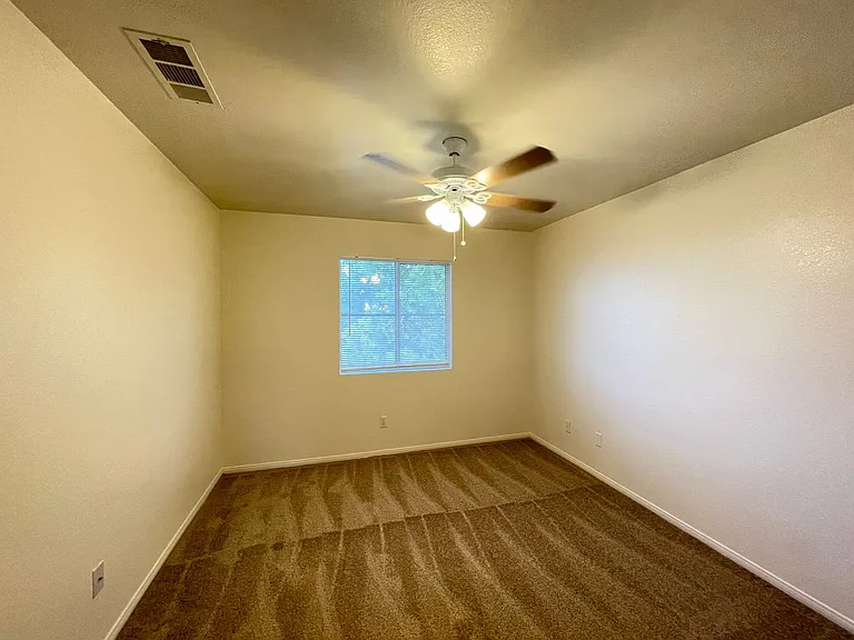 1517 Cross Country St — Photo 14