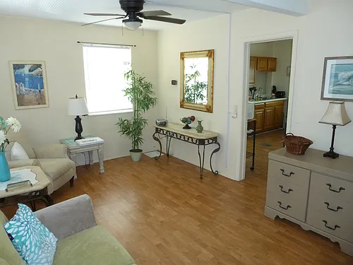 212 Rockefeller Dr #C Photo 1