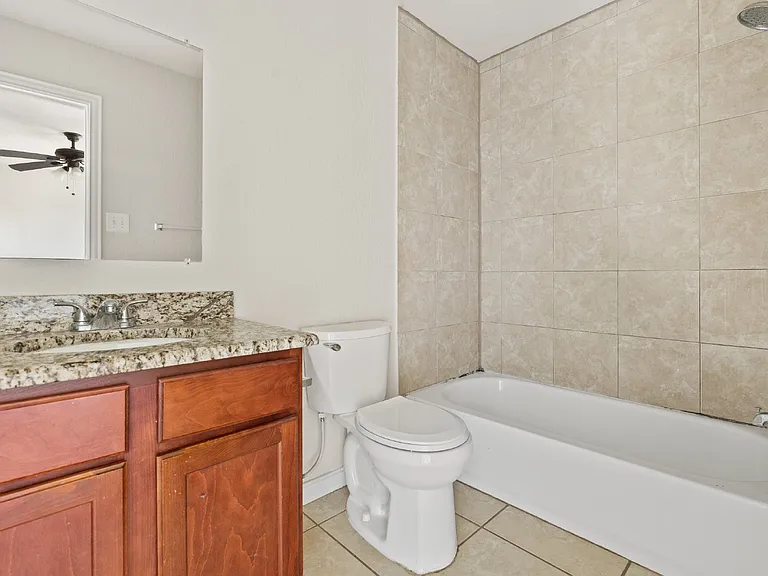 4915 Appleseed Ct — Photo 16