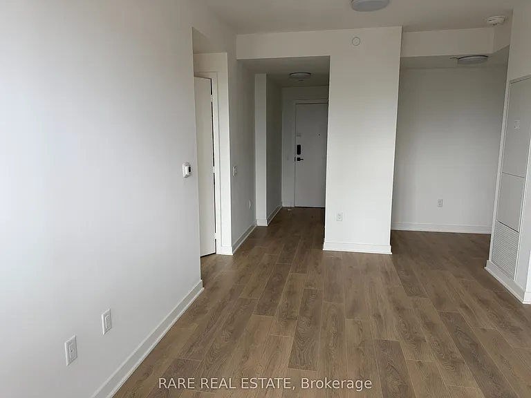 1185 Dupont St #1411 — Photo 4
