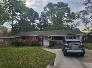 37 Merrydell Dr, Savannah, GA 31419