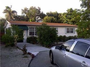 375 NE 161st St, Miami, FL 33162