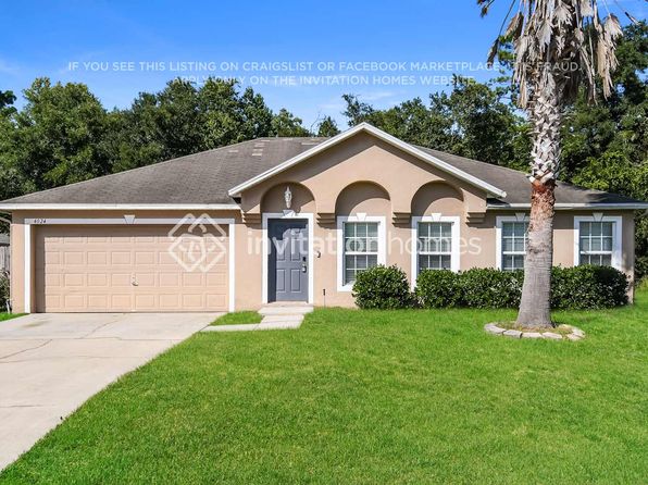 4024 Half Moon Cir