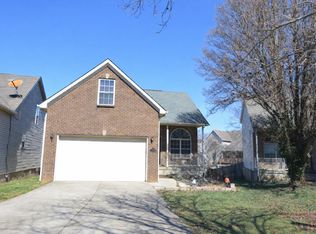 3373 Royal Troon Rd, Lexington, KY 40509