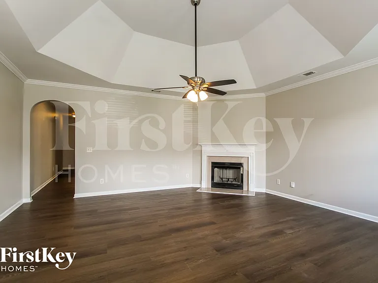 1260 Sierra Ct — Photo 4