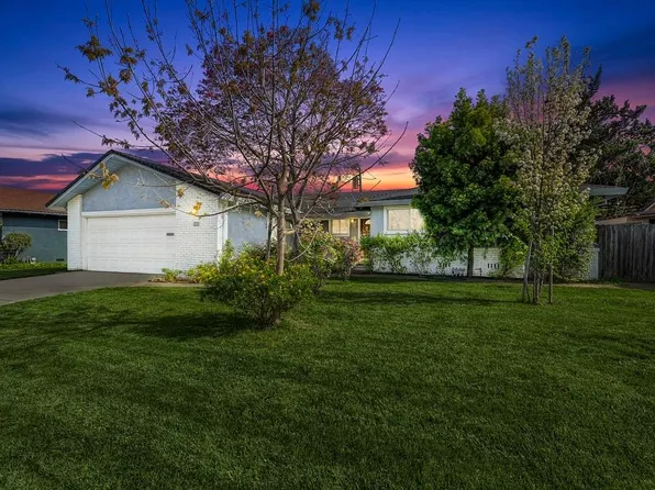 1112 Silver Lake Dr, Sacramento, CA 95831