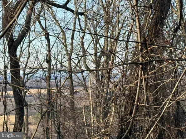 92 Donna Ct, Front Royal, VA 22630