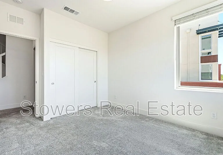 5527 Dublin Blvd — Photo 28
