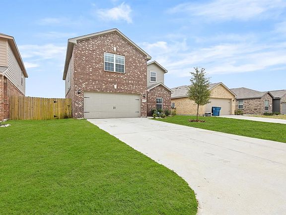 4th image of 10626 Hillside Creek Drive