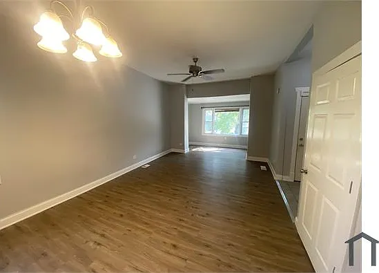 1110 E 93rd St #1 — Photo 16