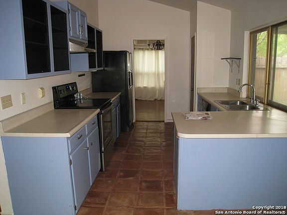 4th image of 8306 Athenian Dr