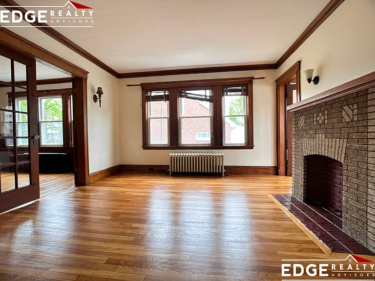 41 Hobart St — Photo 13