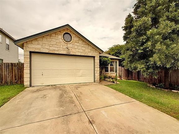 2nd image of 1404 Sheltie Ln