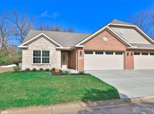 1025 Horseshoe Falls Dr, Lebanon, OH 45036