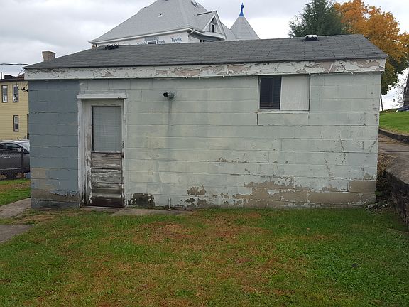Detactched Garage