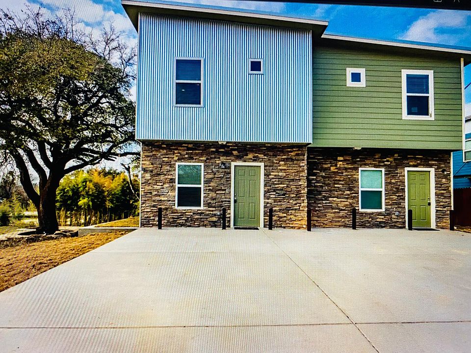 1st image of 105 Wells Park #A