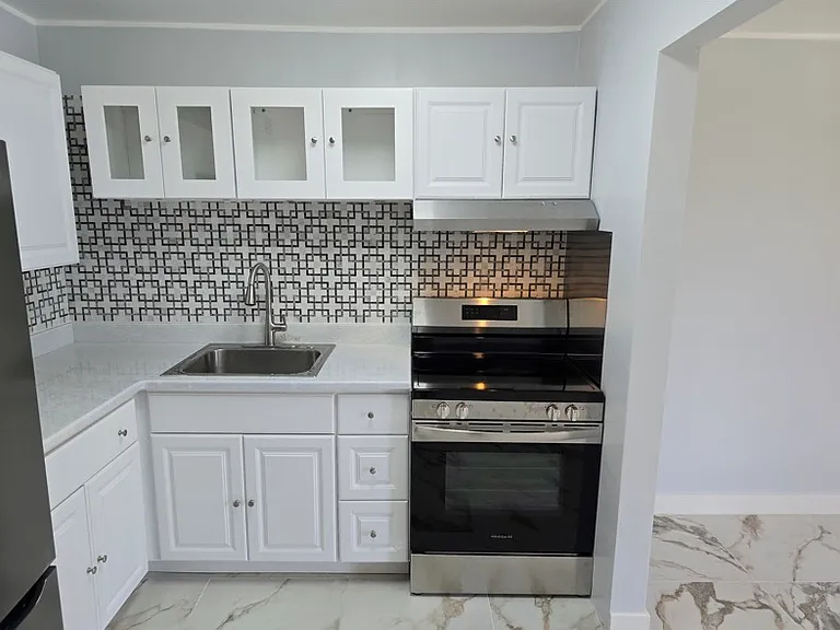 2500 Harn Blvd #E9 — Photo 4