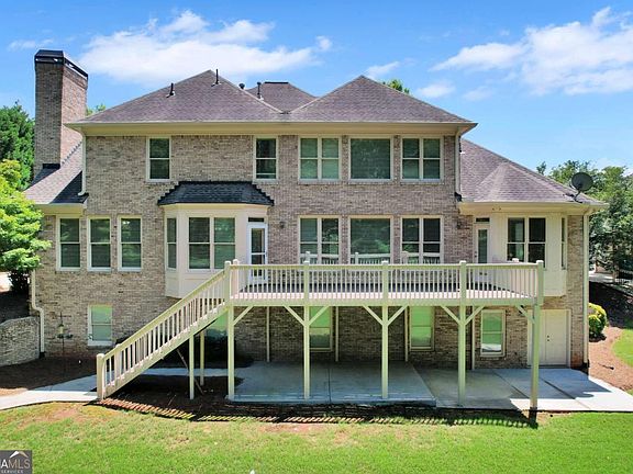 3rd image of 1020 Cranbrook Glen Ln