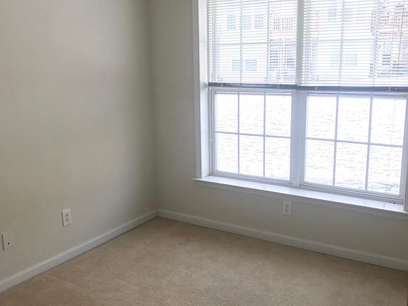 4th image of 238 Baxter Dr