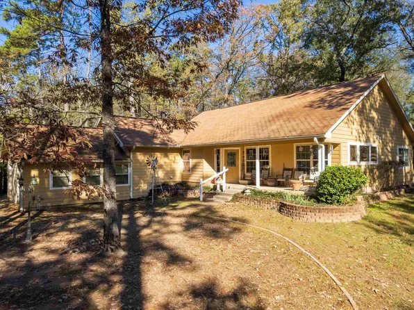 111 King James Rd, Scroggins, TX 75480