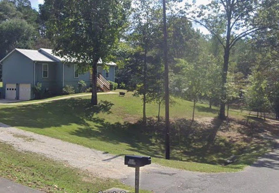 1st image of 1020 Spring Hollow Dr