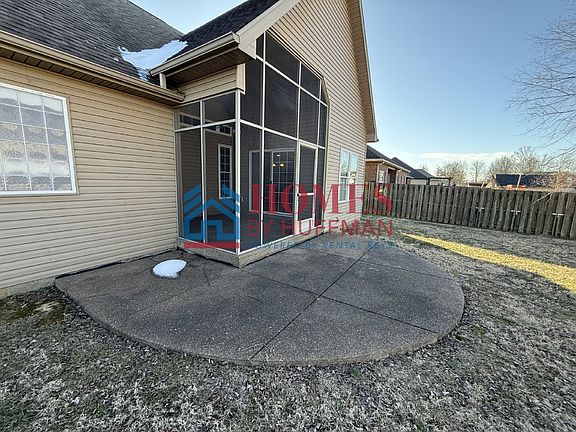 2nd image of 2855 Laura Lynn Ln