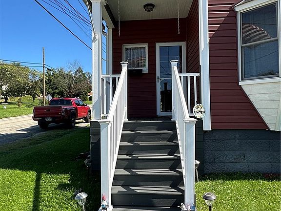 3rd image of 321 Monongahela Ave