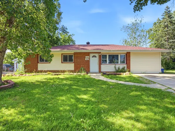 440 Flagstaff Ln, Hoffman Estates, IL 60169
