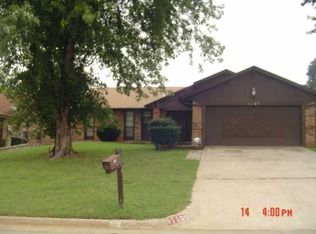 1105 Big Oak Dr, Midwest City, OK 73110