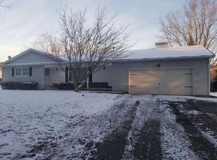 1323 Gravel Pond Rd, Clarks Summit, PA 18411