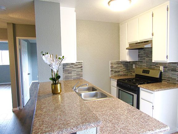 2nd image of 328 W 1st St APT 12